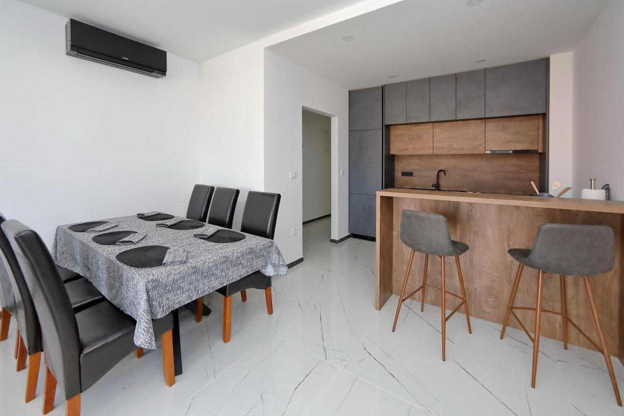 Apartmani More Бибинє Екстер'єр фото