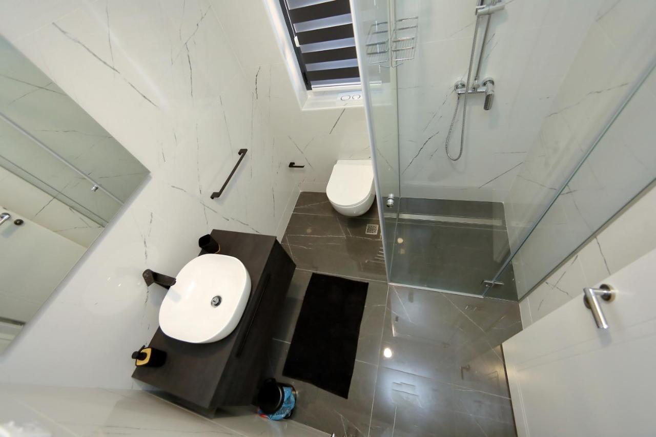 Apartmani More Бибинє Екстер'єр фото