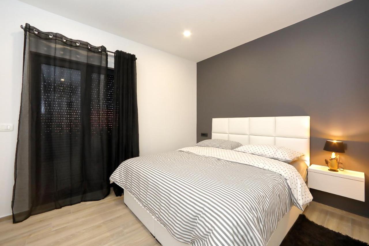 Apartmani More Бибинє Екстер'єр фото