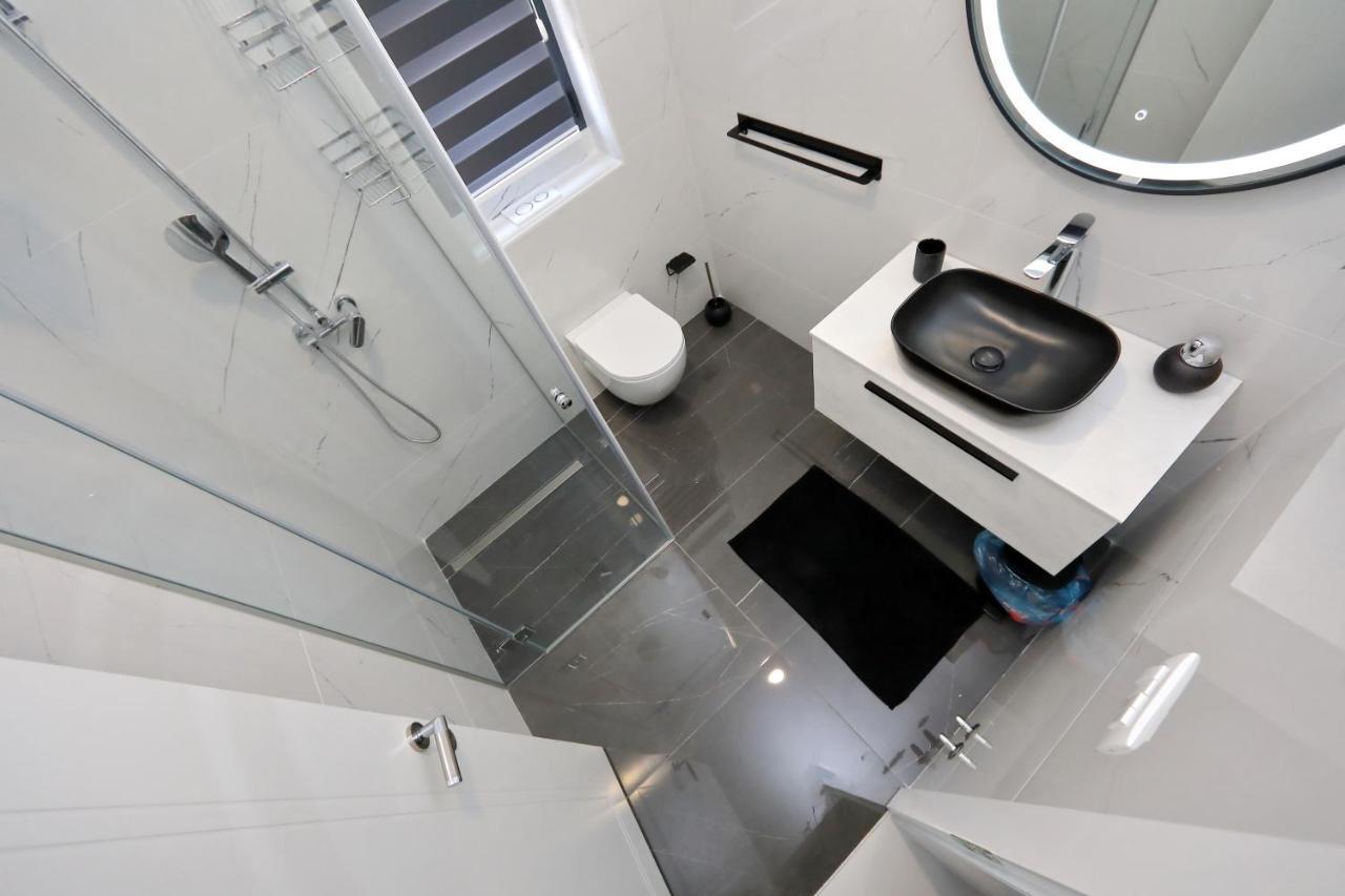 Apartmani More Бибинє Екстер'єр фото