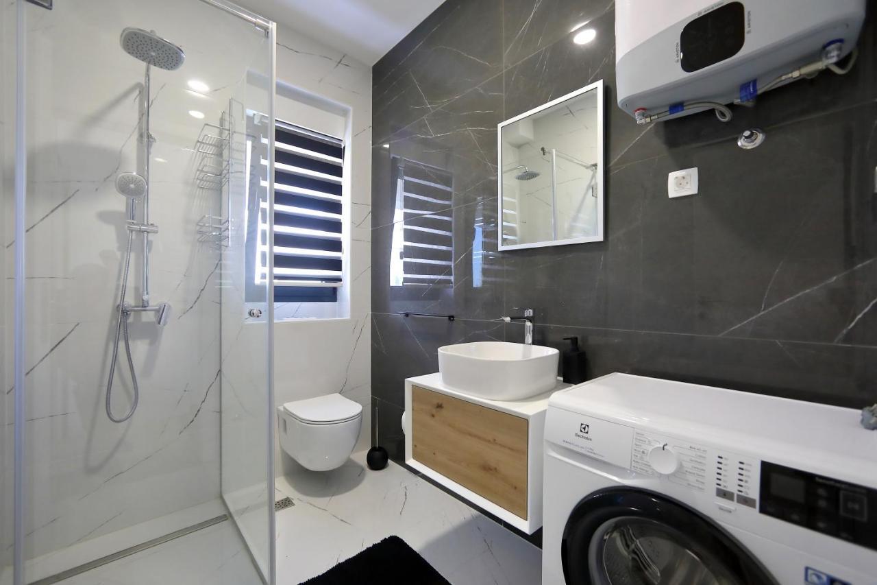 Apartmani More Бибинє Екстер'єр фото